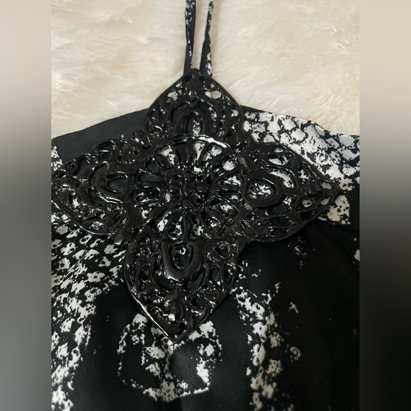 XOXO Jeans Romper - Picture 2 of 3